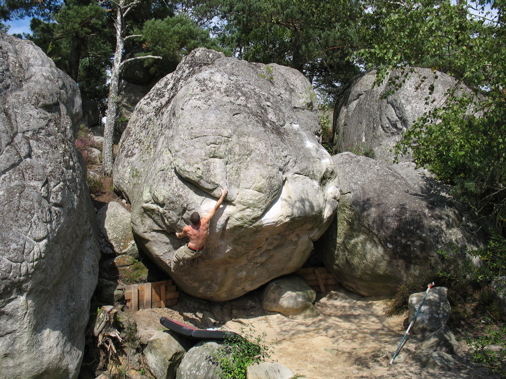 BOULDERN IN BLEAU SIEBENC