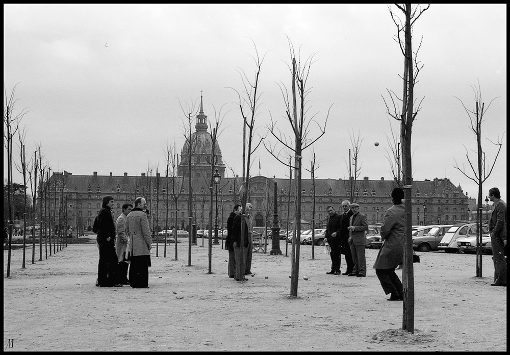 Boules, Paris 1977