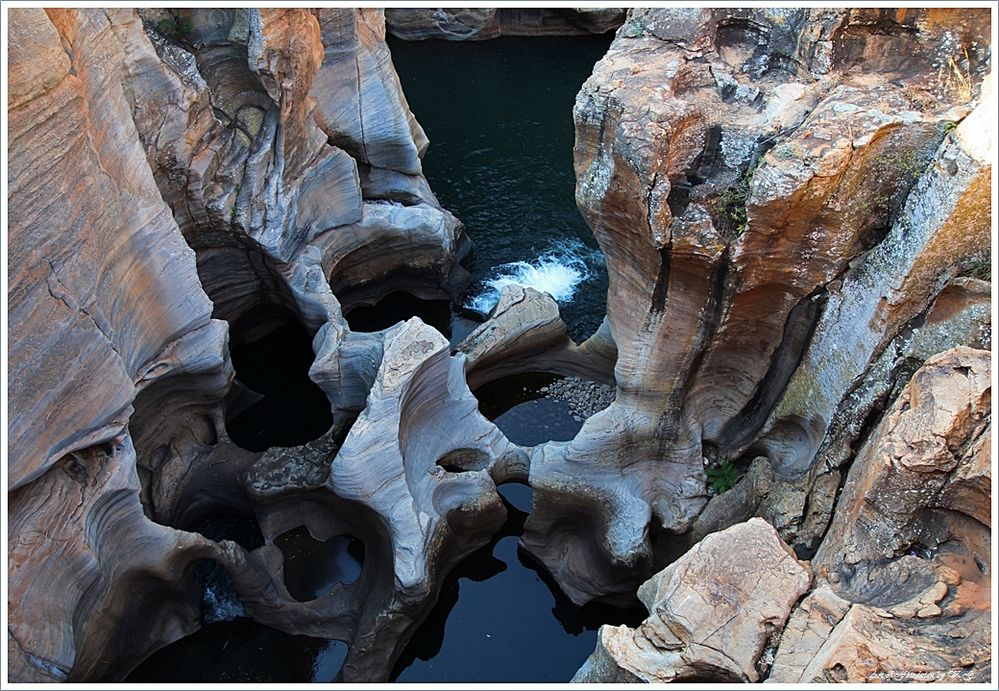 Bourke's Luck Potholes