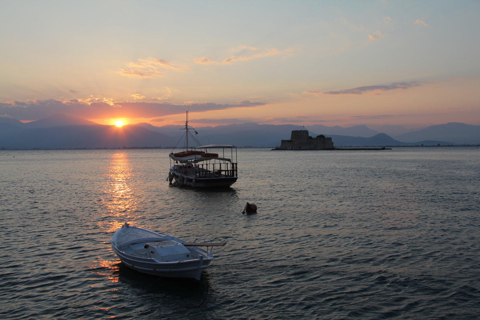 Bourtzi im Hafen von Nafplion Anfang Mai 2011