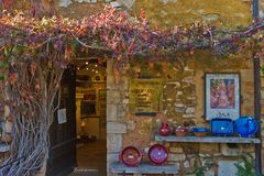 Boutique, Galerie des ocres, Roussillon, Provence, Alpes côtes d'Azur