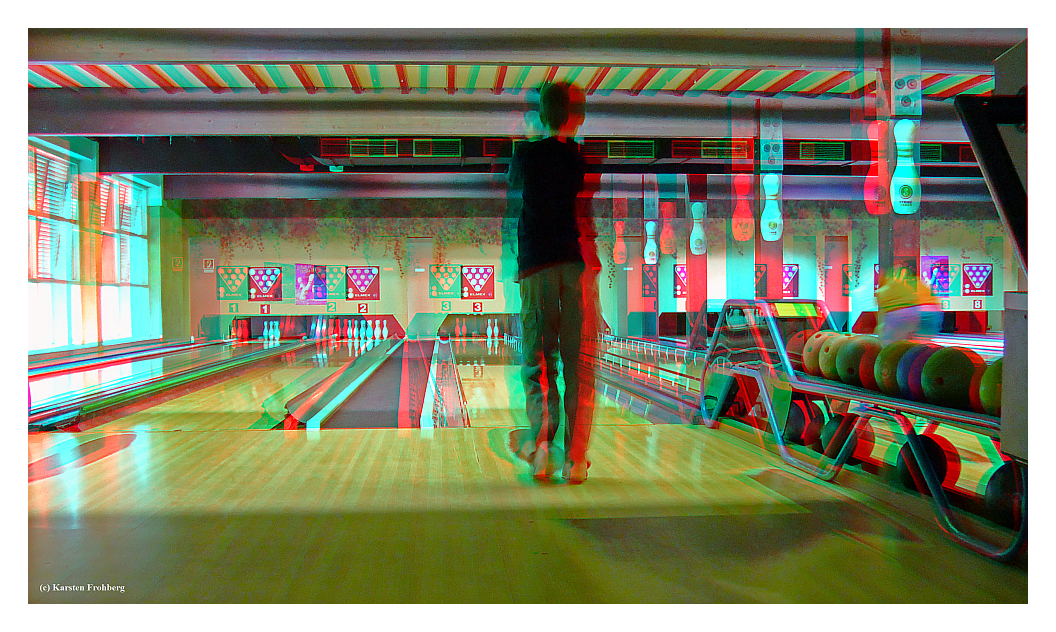 Bowling in 3D (Rot/Cyan)