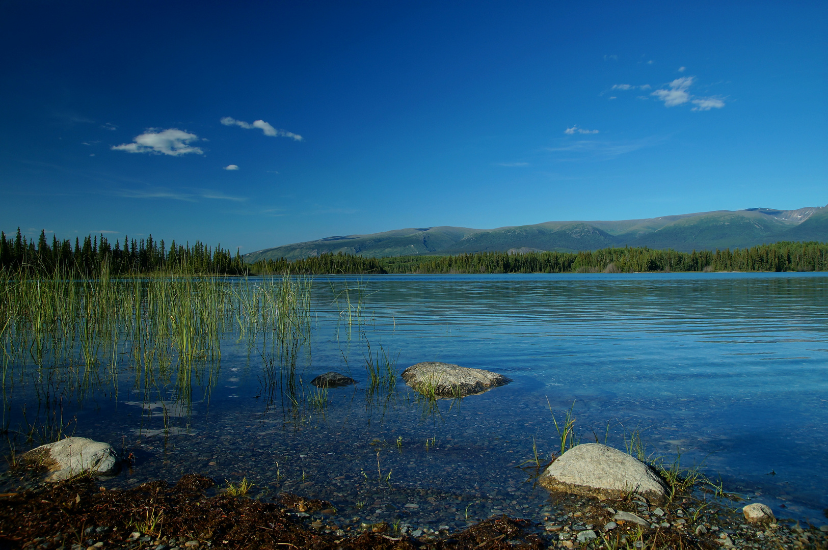 Boya Lake, British Columbia, Canada