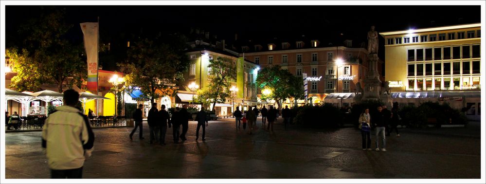 Bozen bei Nacht I