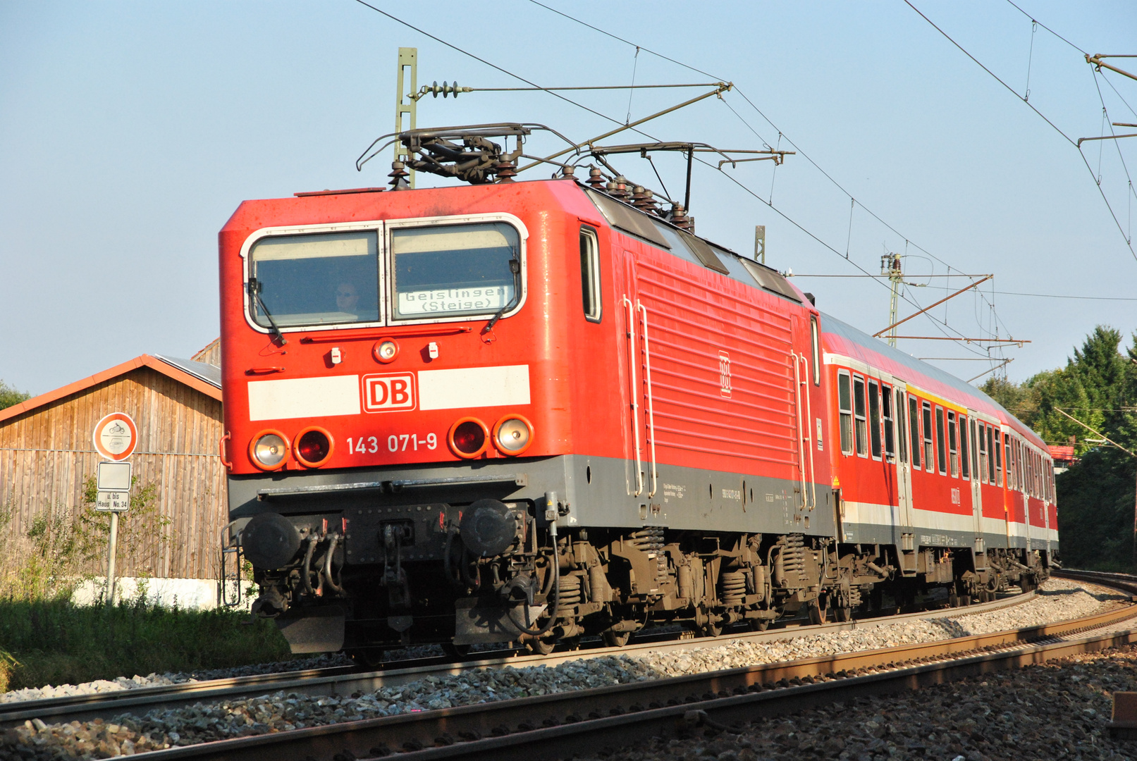 BR 143 auf dem Weg zur Geislinger Steige