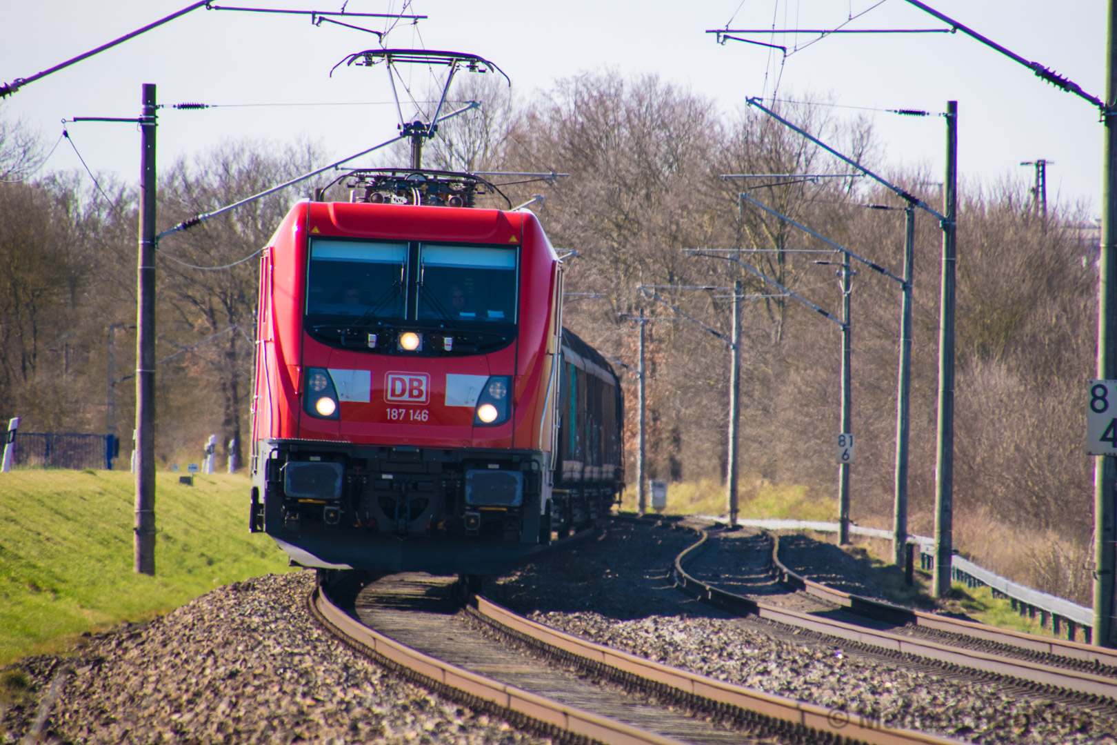 BR 187 legt sich in die Kurve