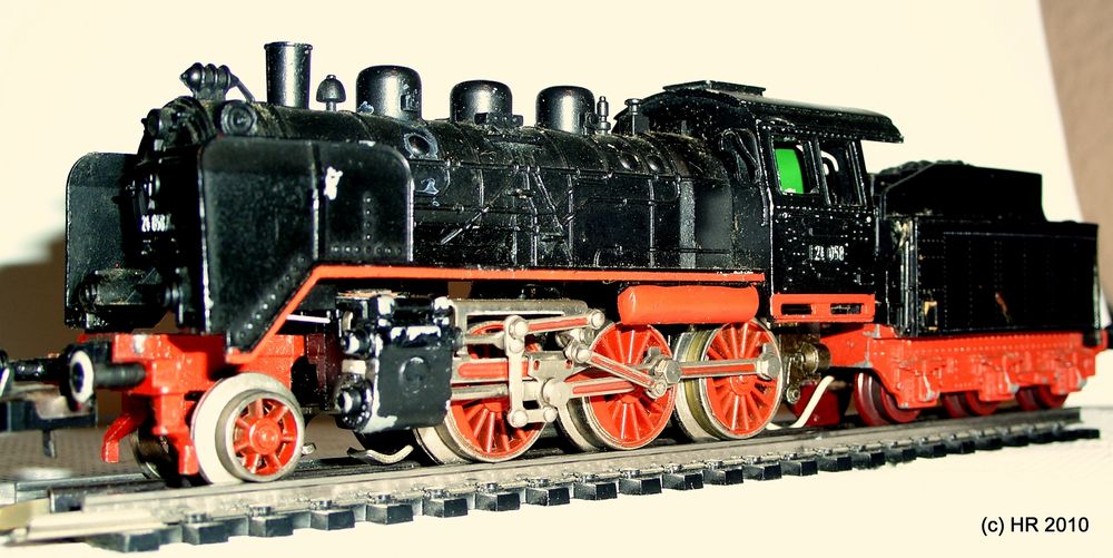 BR 24 der ehemaligen Deutschen Bundesbahn hier als Trix Express Modell