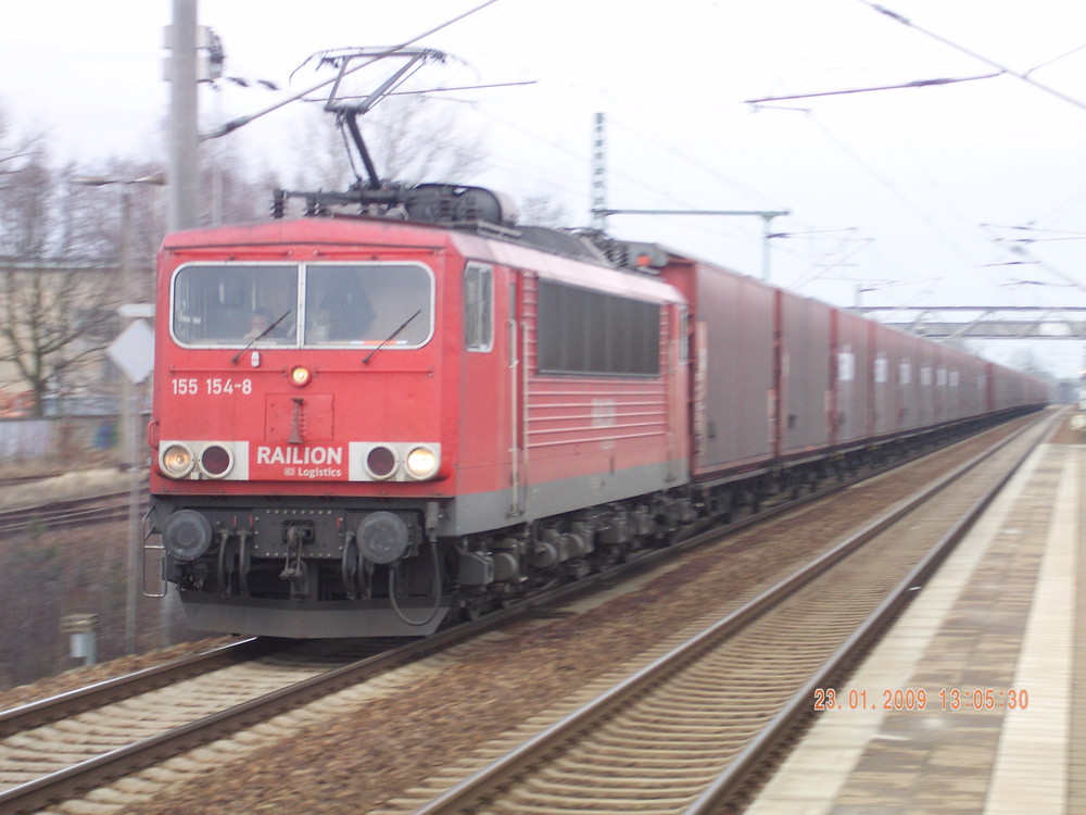 BR 255 mit Güterzug