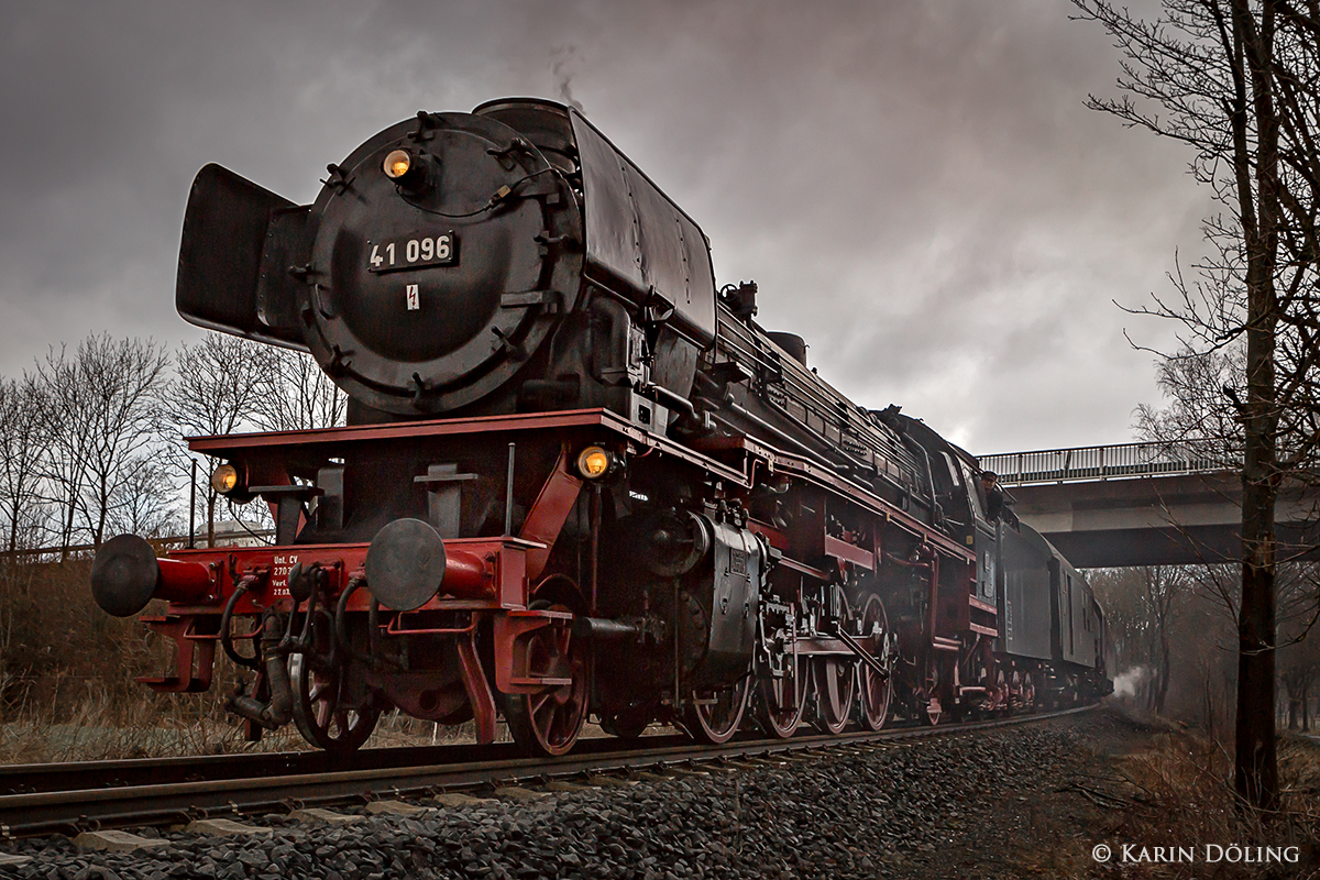 BR 41 bei der Anfahrt nach Korbach