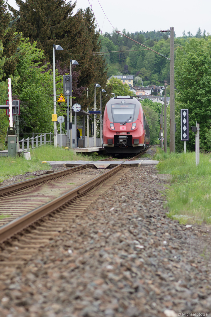 BR 442 269 in Rödental Mitte