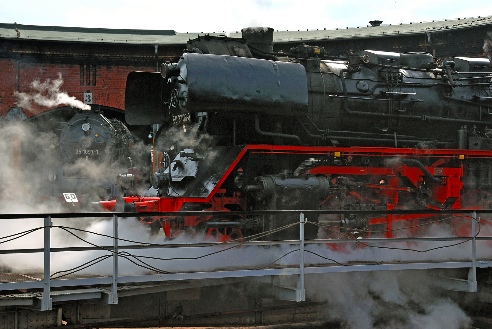 BR 50 3708-0 auf der Drehscheibe Hilbersdorf  Aug.2008