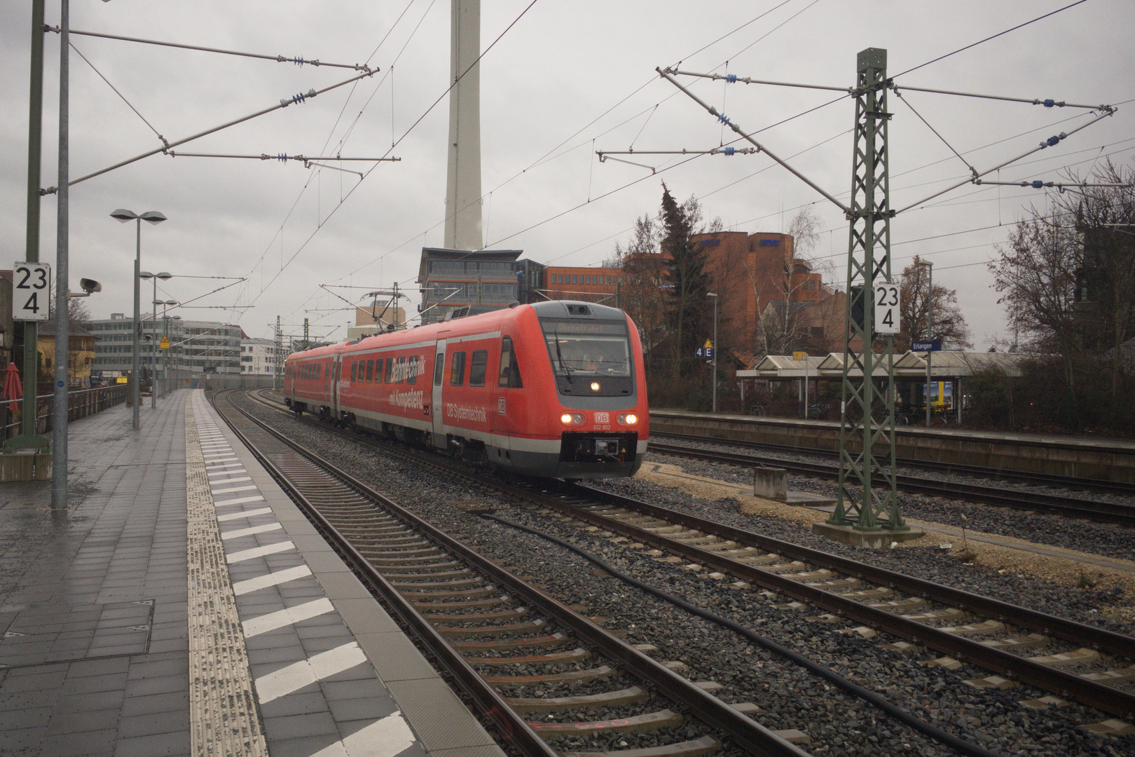 BR 612 902 mit Stromabnehmer von DB Systemtechnik in Erlangen