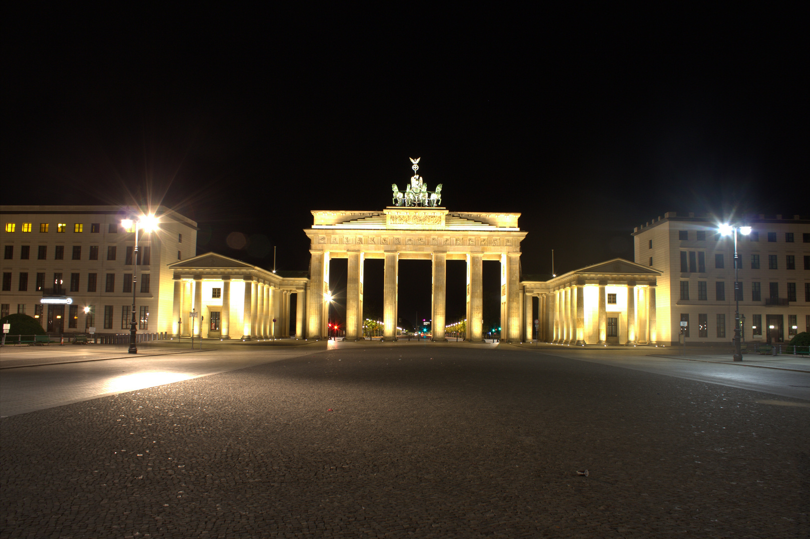 Brandeburger Tor bei Nacht