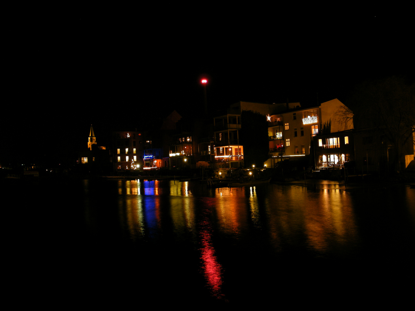 Brandenburger Promenade bei Nacht