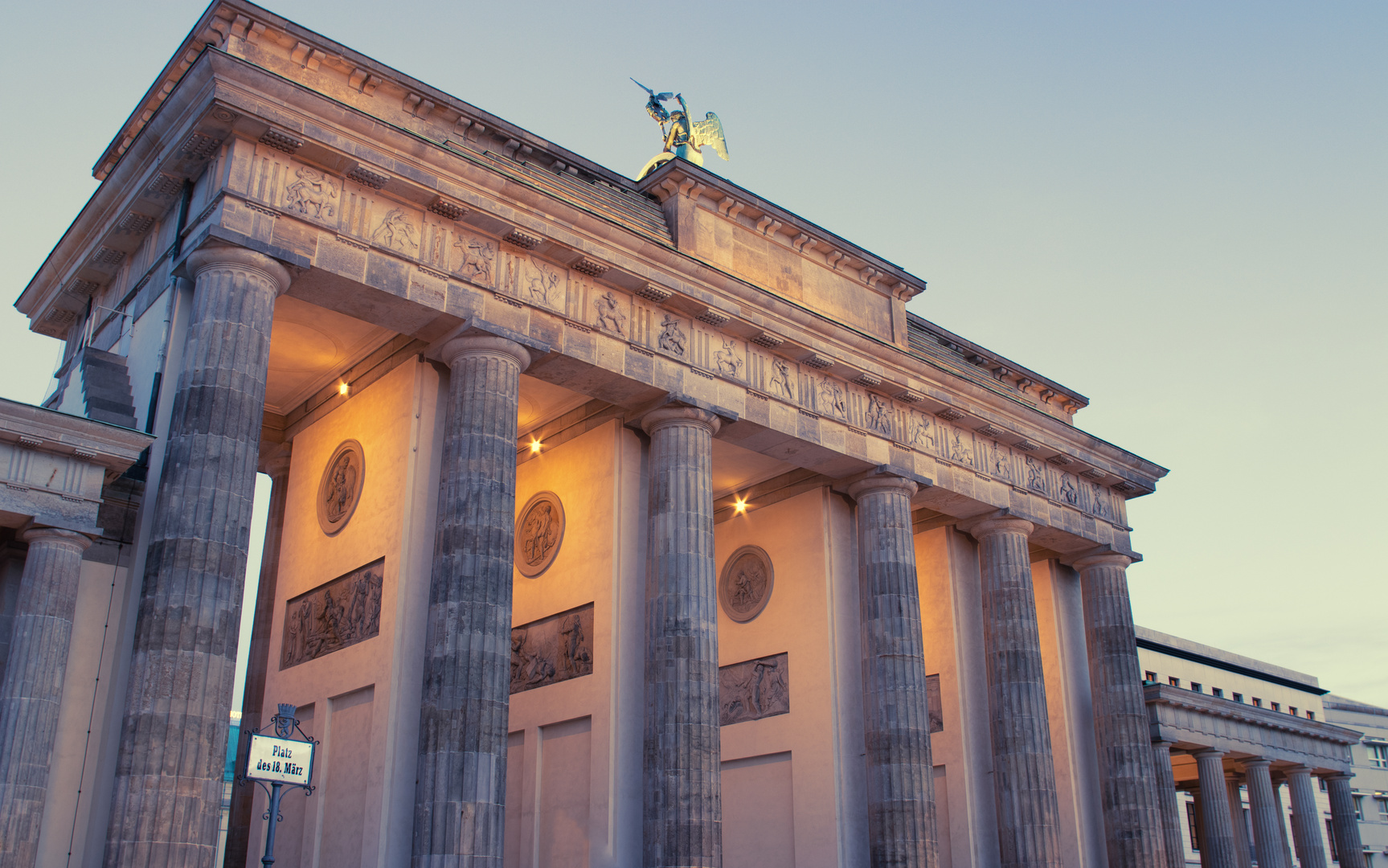 Brandenburger Tor am Abend