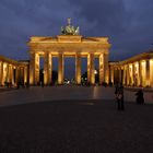 Brandenburger Tor am Ende der blauen Stunde