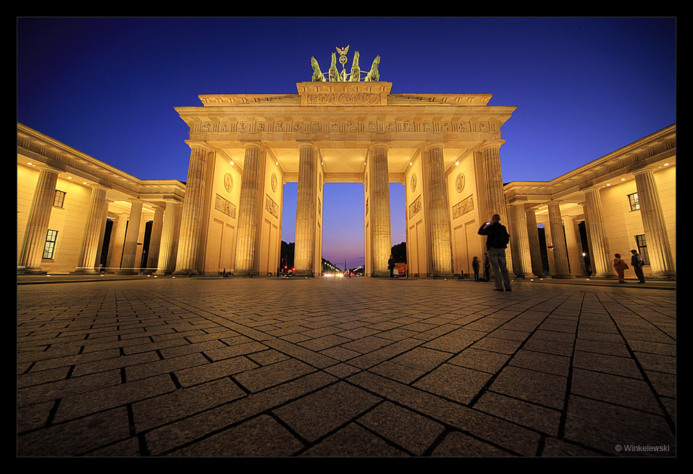 Brandenburger Tor am Ende der bürgerlichen Dämmerung