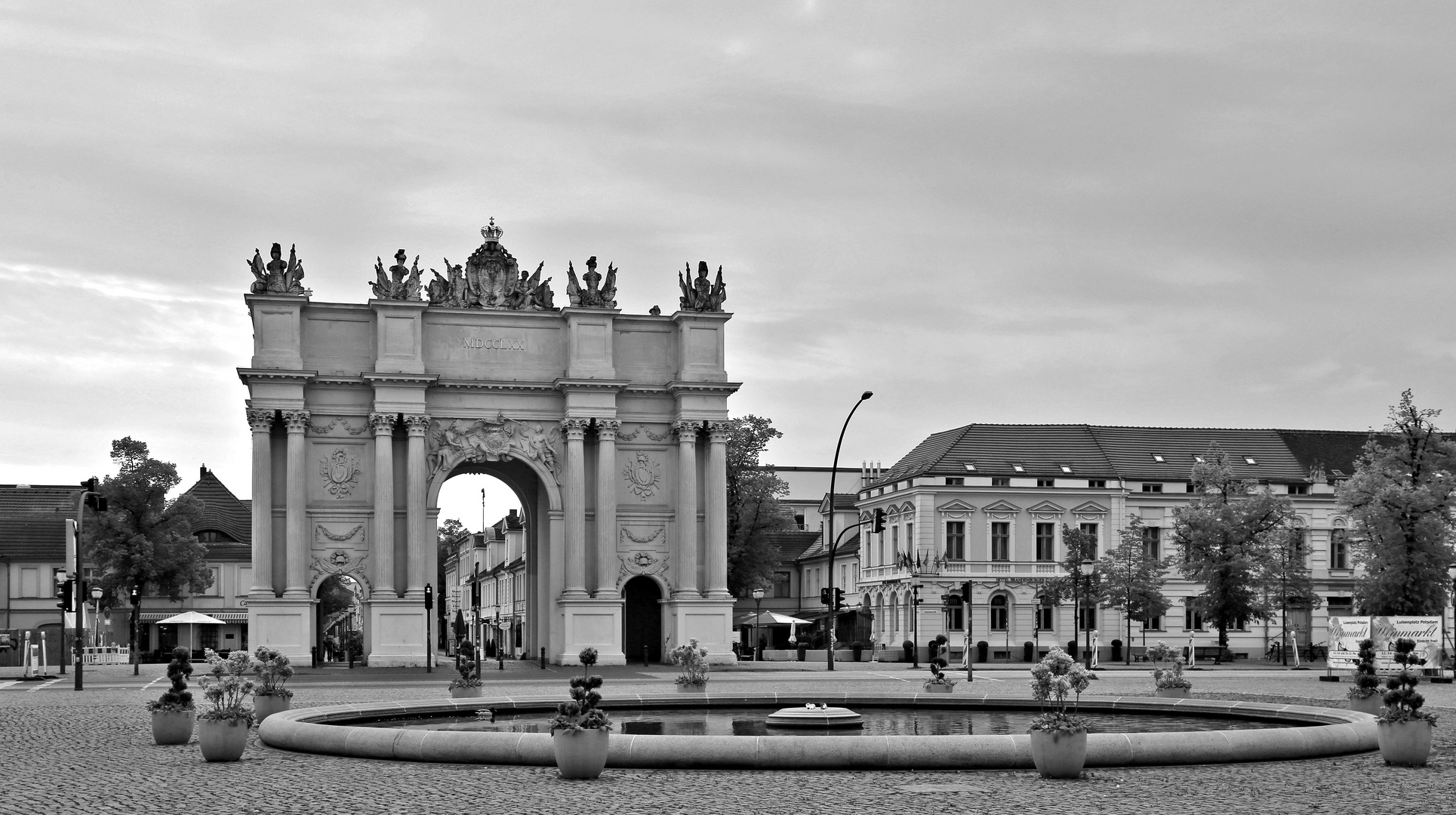 Brandenburger Tor am Luisenplatz (Potsdam)