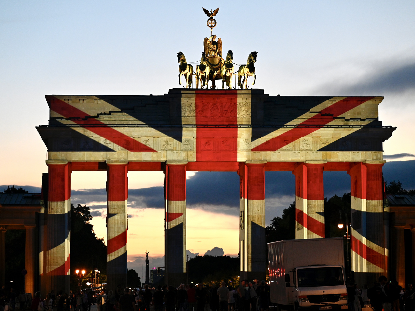 Brandenburger Tor am Tag nach dem Tod der Queen