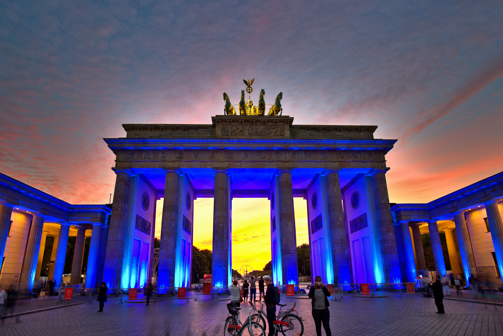 Brandenburger Tor anläßlich des Starts des Festivals Berlin leuchtet