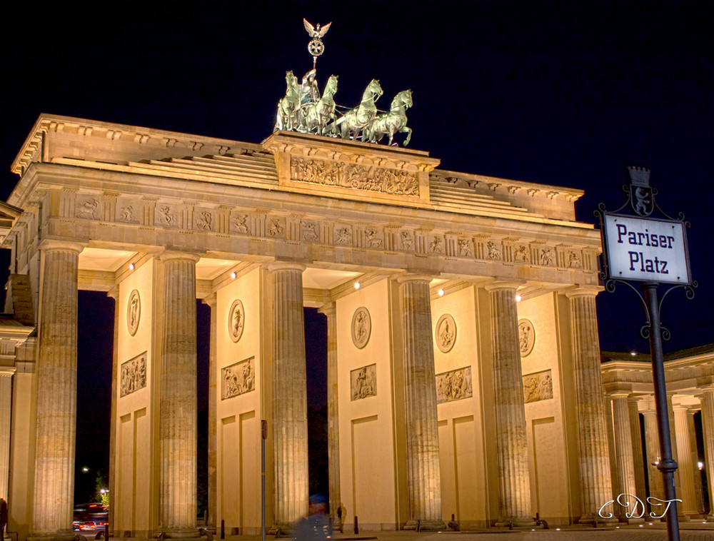 Brandenburger Tor bei Nacht