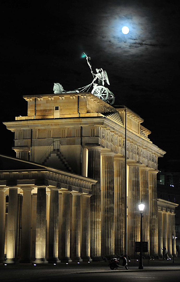 Brandenburger Tor bei Nacht