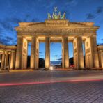 *Brandenburger Tor, blaue Stunde