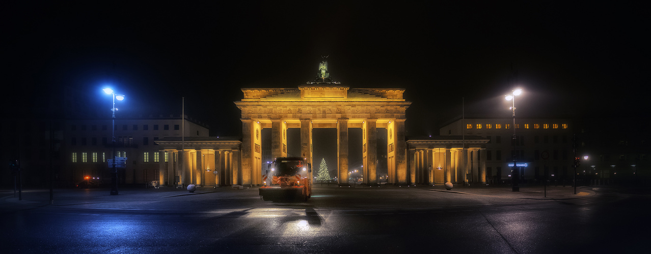 Brandenburger Tor by night