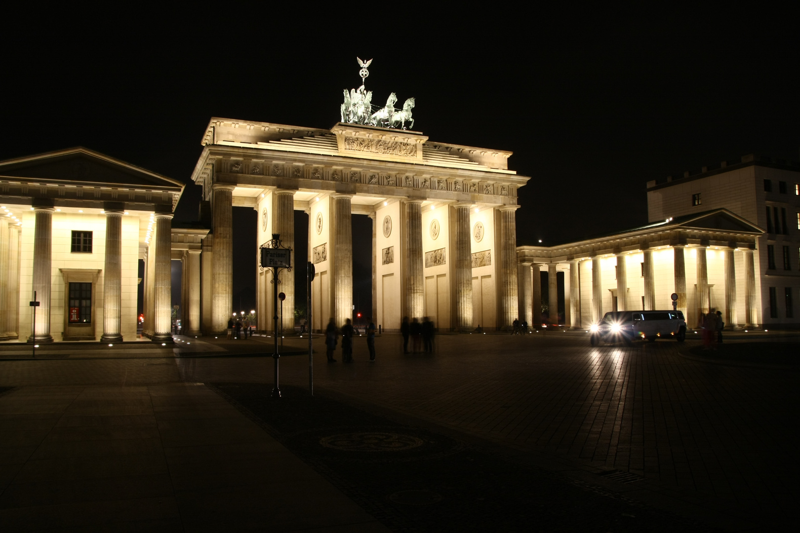 Brandenburger Tor by Night