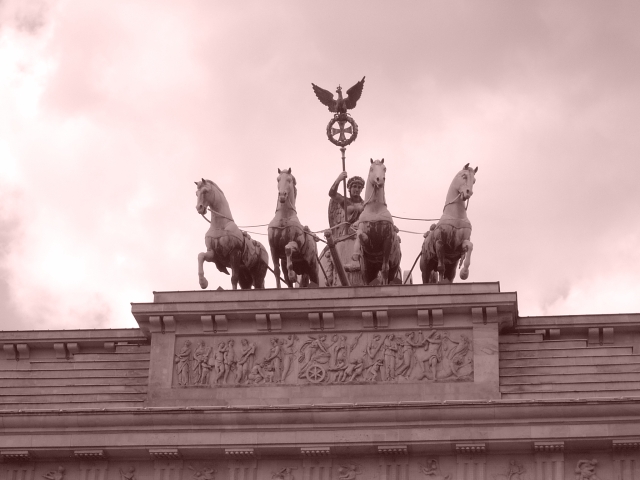 Brandenburger Tor closer (Berlin-Sepia-Projekt - Pic. 042)