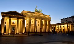 Brandenburger Tor kurz vor Sonnenuntergang