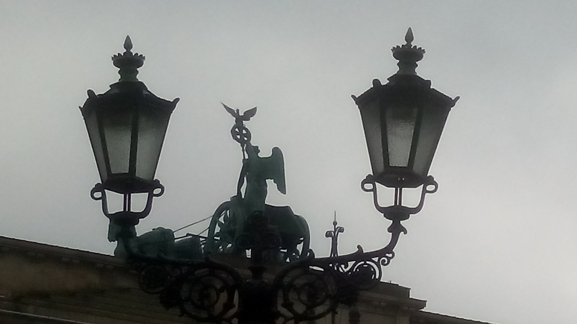 Brandenburger Tor - Quadriga von hinten