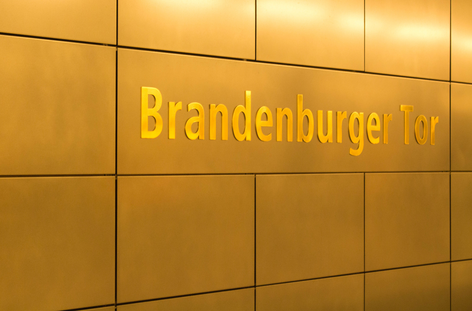 Brandenburger Tor (Schriftzug, 2016)