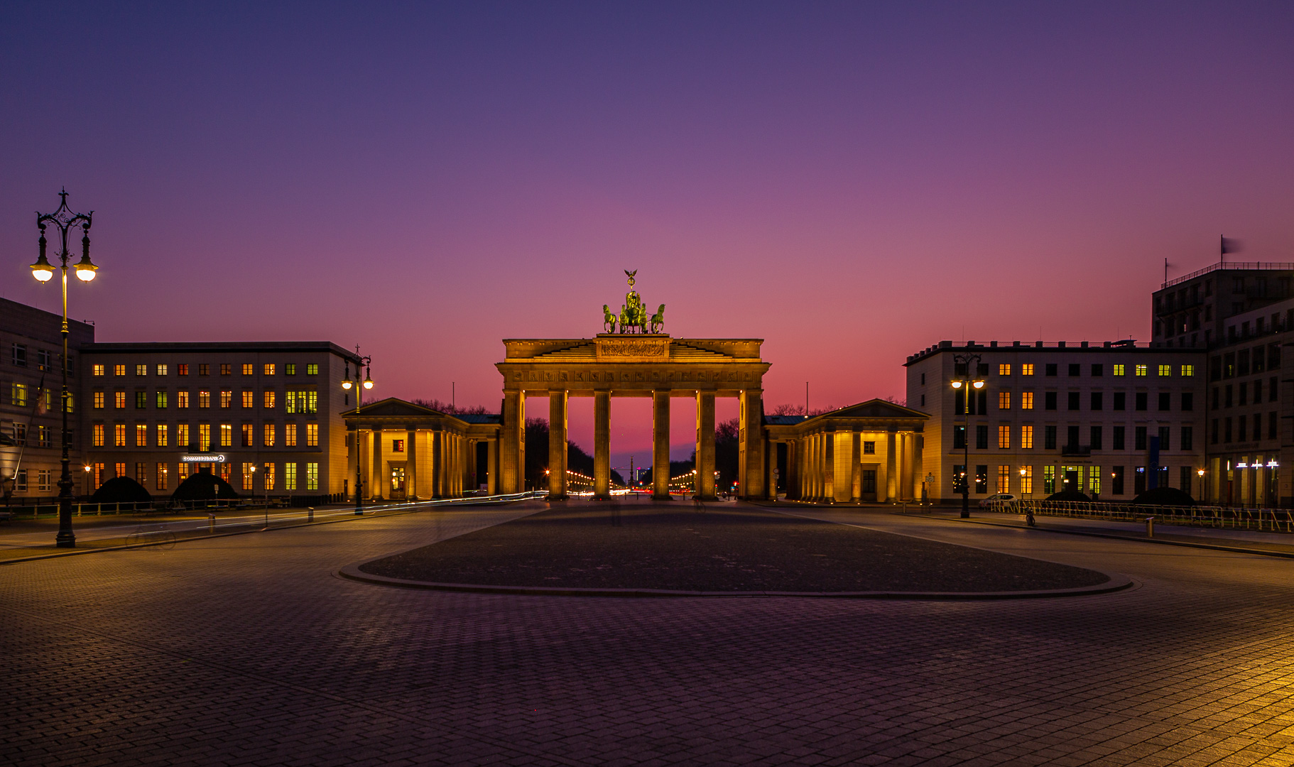 Brandenburger Tor zum Sonnenuntergang