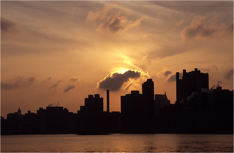 Brandstimmung über New York - Standard & Poors sei Dank