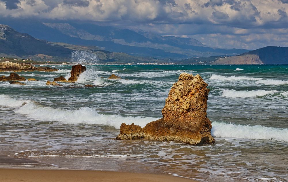 Brandung an der Petres Beach