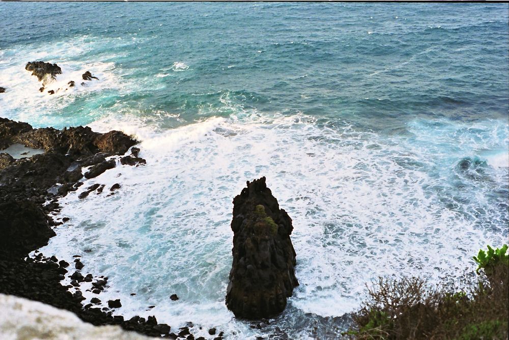 Brandung bei Puerto de la Cruz, Teneriffa von Schwarzer Phönix 