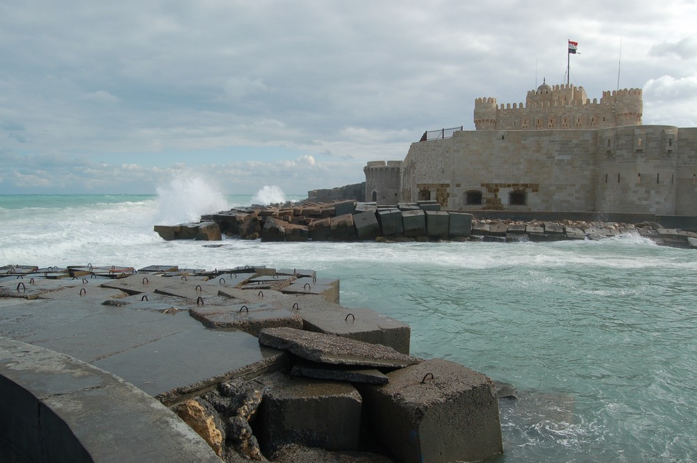 Brandung vor Fort Qaitbay