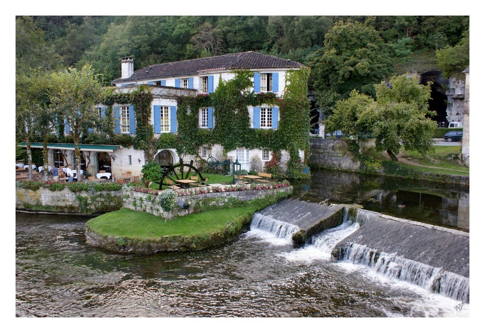 BRANTOME...... pour un diner au bord de l'eau