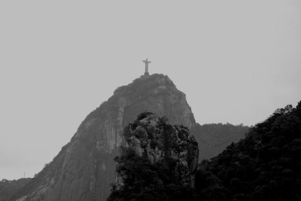 Braços Abertos Sobre A Guanabara