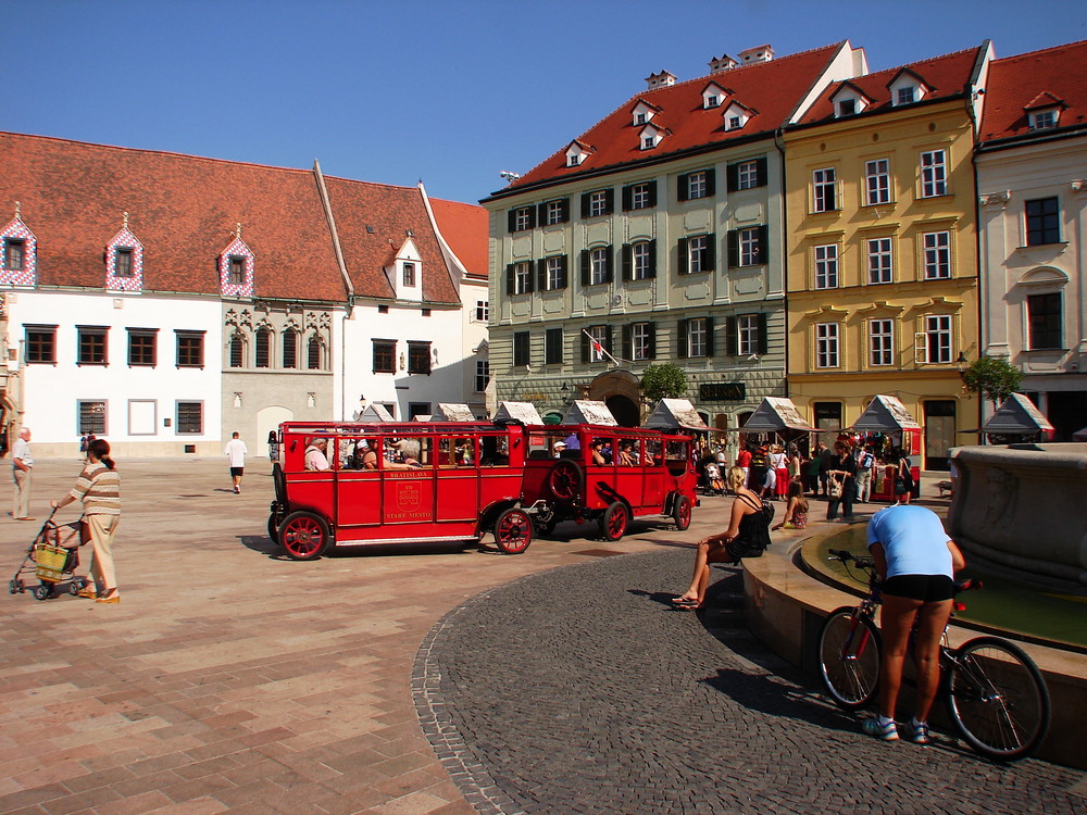 Bratislava, un giro col trenino