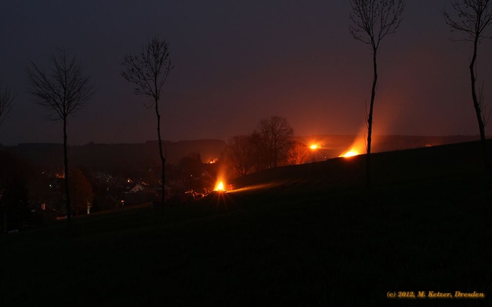 Brauchtumsfeuer im Erzgebirge