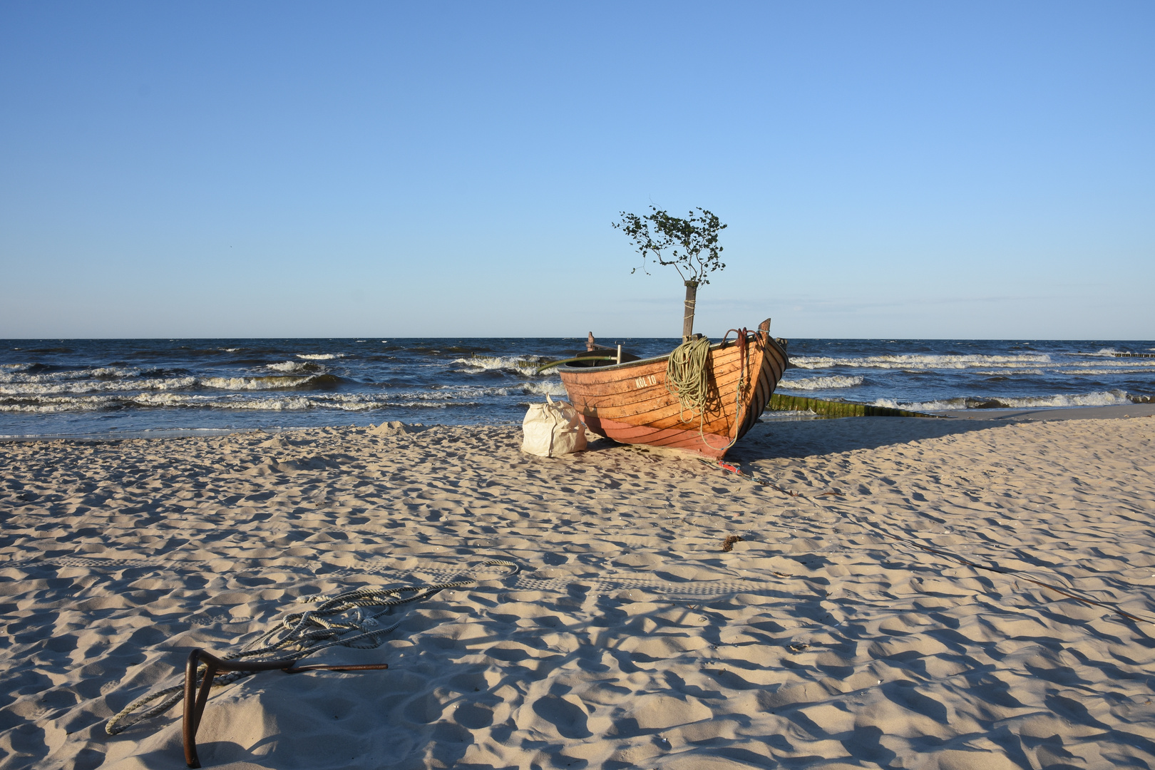 Braunes Boot auf Usedom