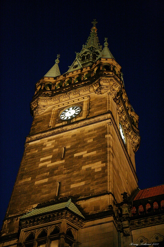 Braunschweiger Rathausturm bei Nacht