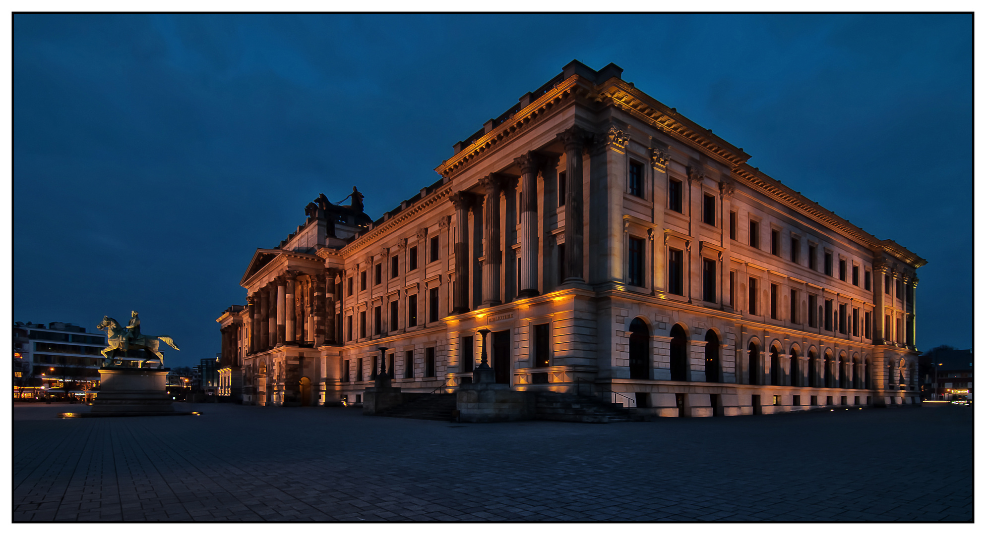 Braunschweiger "Schloß" zur Blauen Stunde