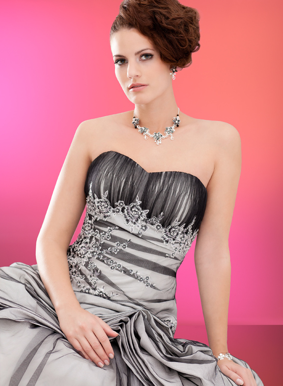 Brautkleid Weise 2012