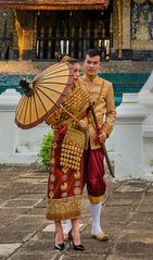 Brautpaar im Wat Xieng Thong 