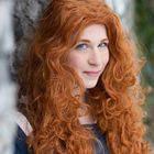 Brave - Merida cosplay by Sleeping Loony among the ruins of the Sulzburg - Portrait - Headshot