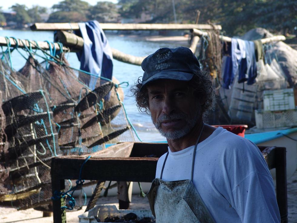 Brazilian Oyster worker