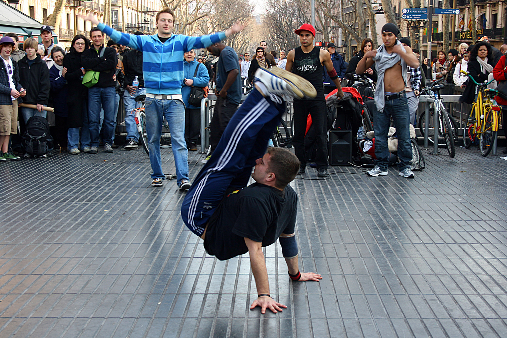 BREAK-DANCE-1